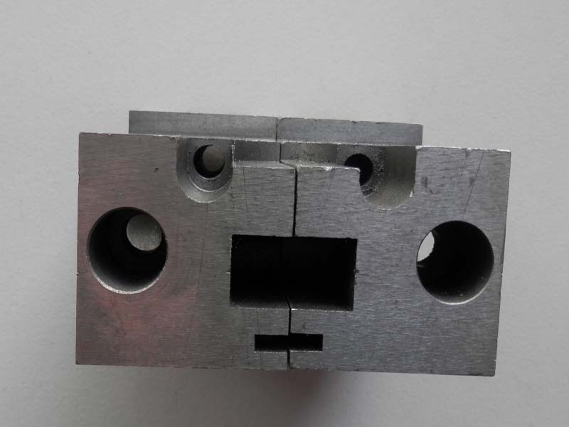 并條機(jī)中羅拉座